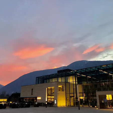 Schillerhof Апартаменты *